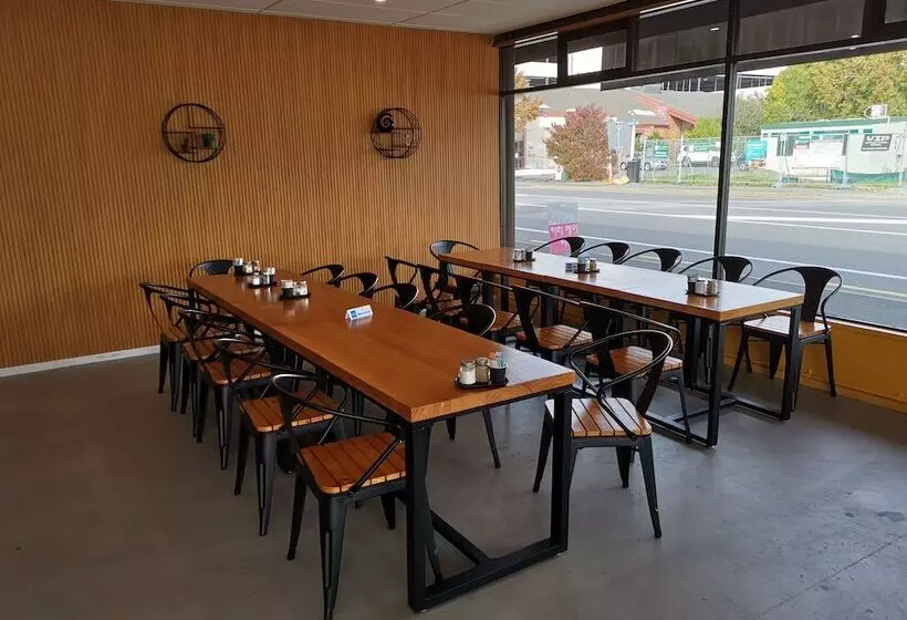 162 Kings Of Riccarton Motel