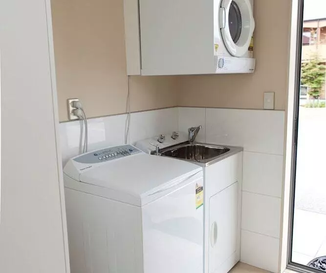 162 Kings Of Riccarton Motel