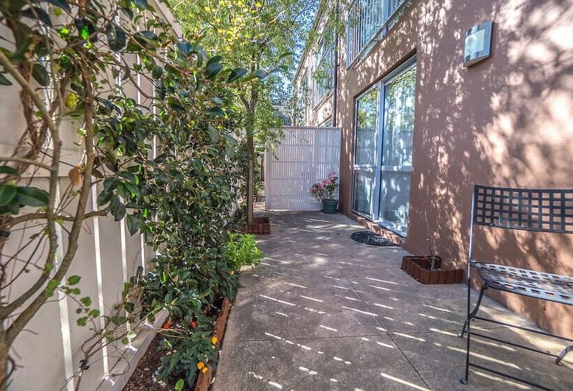 162 Kings Of Riccarton Motel