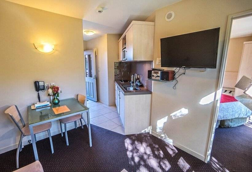 162 Kings Of Riccarton Motel