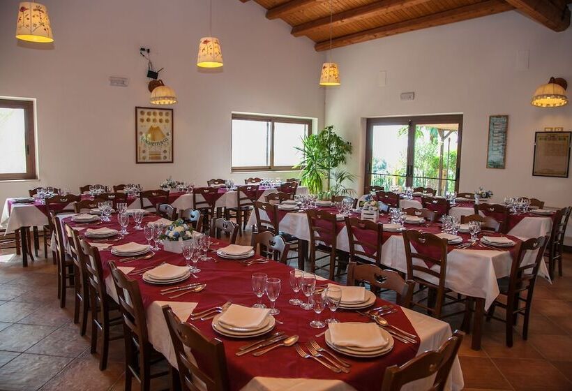 Agriturismo Borgo Degli Ulivi