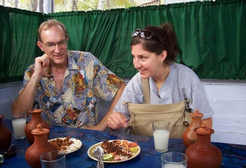 Atlas Airport Hotel Apartment