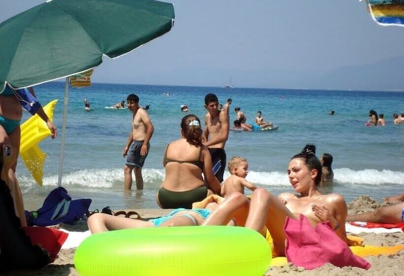 Atlas Airport Hotel Apartment