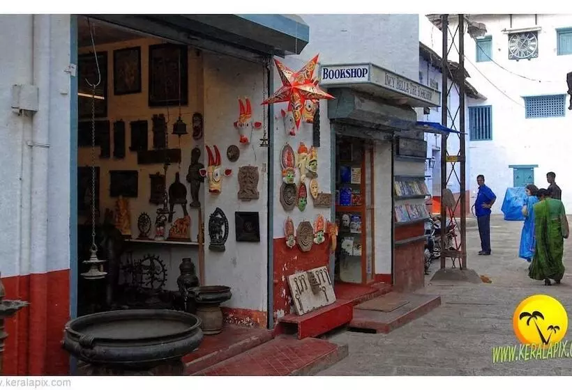 Atlas Airport Hotel Apartment