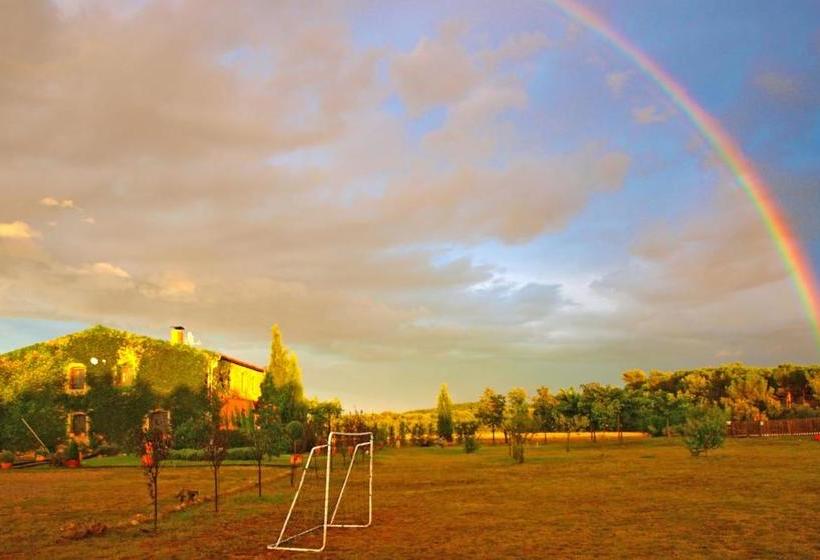 Hostal Nou De Crespià