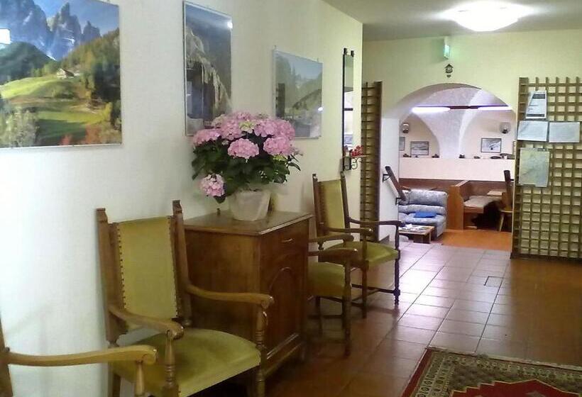 ホテル Casa Montana S. Maddalena