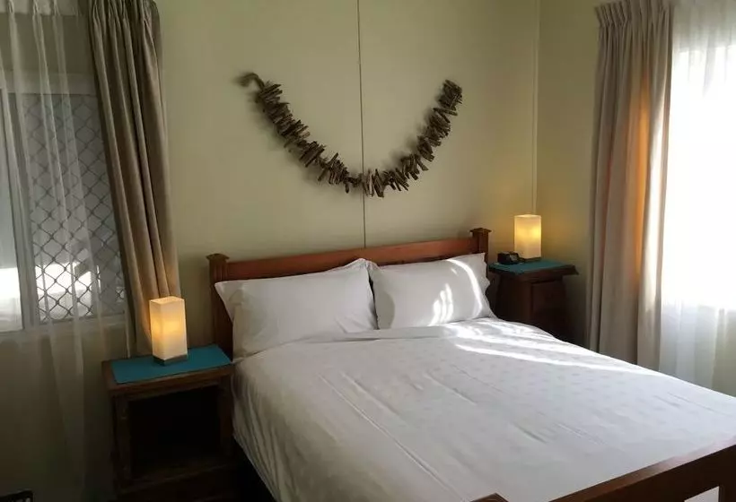 Hotel Coconut Palms On The Bay