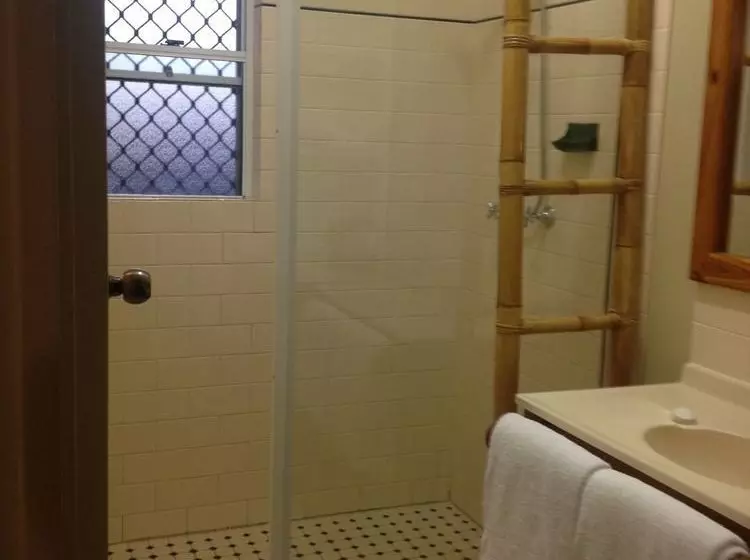 Hotel Coconut Palms On The Bay