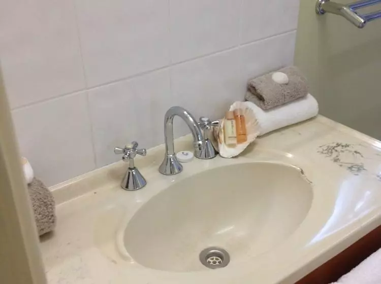 Hotel Coconut Palms On The Bay