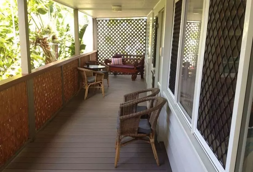 Hotel Coconut Palms On The Bay