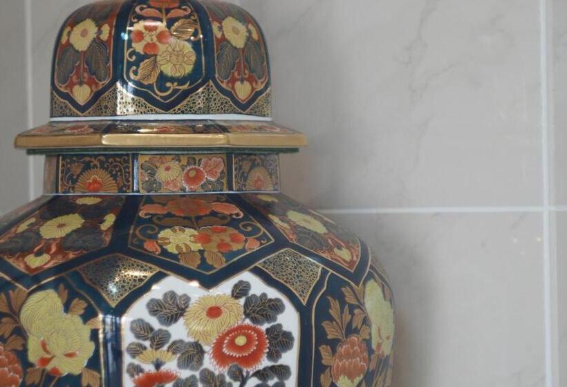 فندق Imari Grand