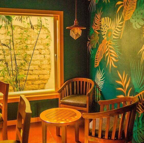 هتل Isla De Flores