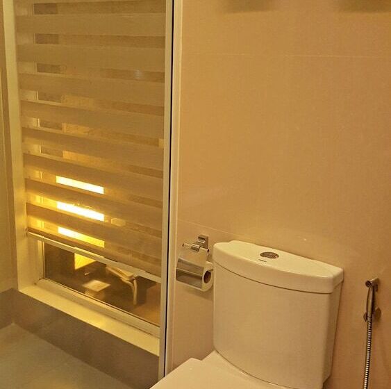 酒店 Manhattan Suites Inn