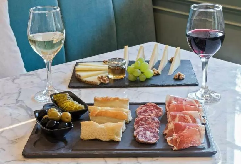 호텔 The Level At Melia White House