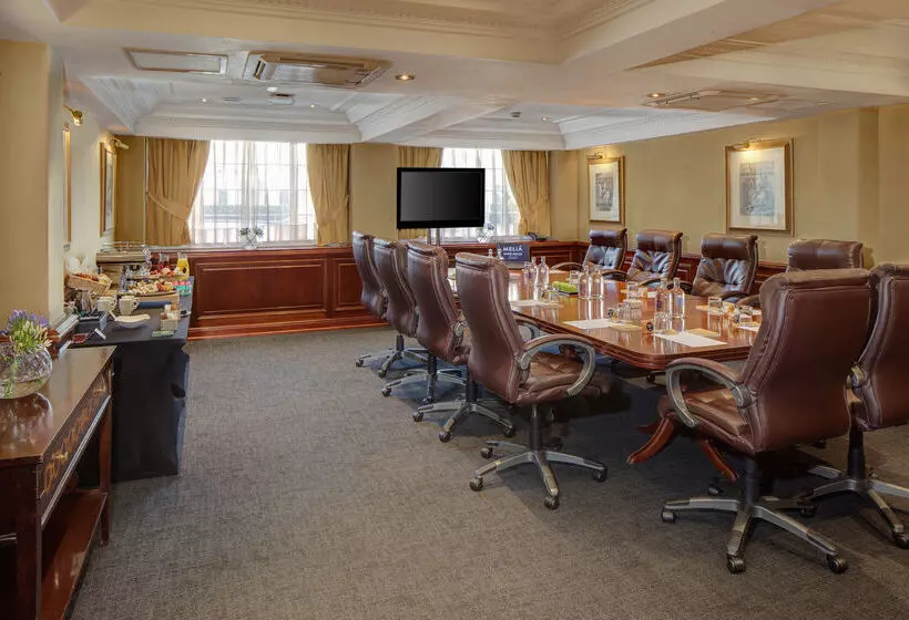 호텔 The Level At Melia White House