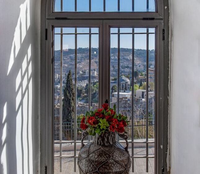 The Sephardic House Hotel In The Jewish Quarter