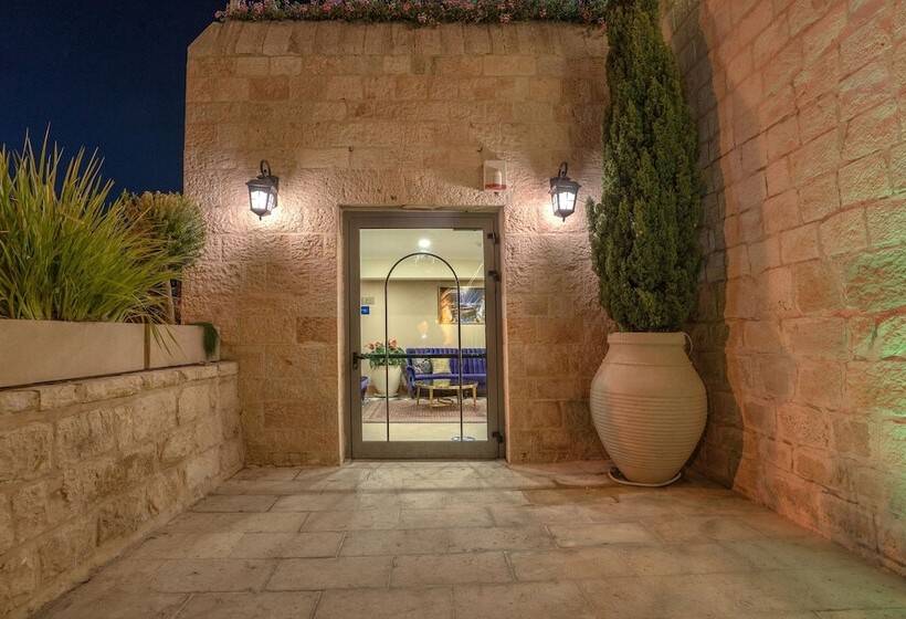 The Sephardic House Hotel In The Jewish Quarter