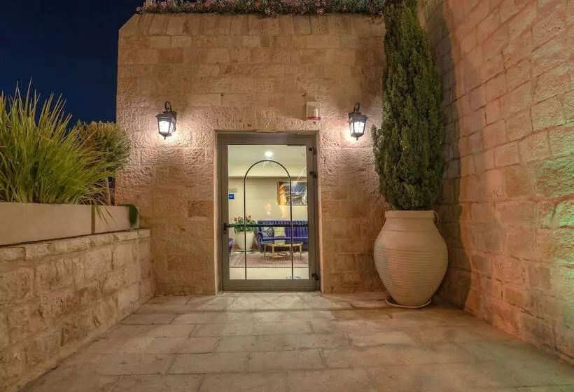 The Sephardic House Hotel In The Jewish Quarter