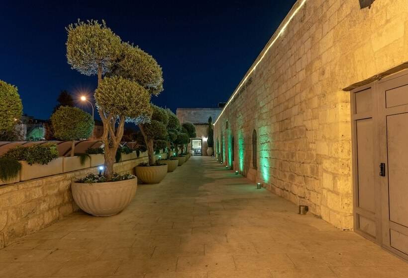 The Sephardic House Hotel In The Jewish Quarter