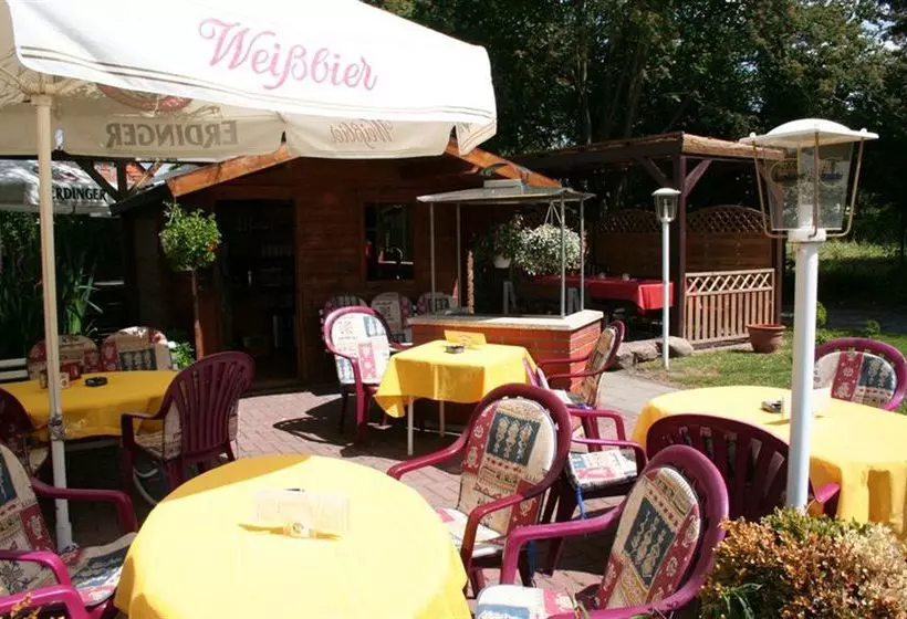 Отель Land Groß Schneer Hof