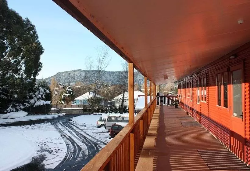 모텔 Canoe Safaris Lodge