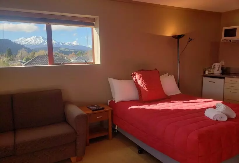 모텔 Canoe Safaris Lodge