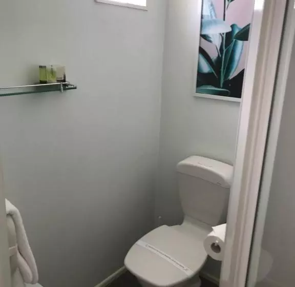 Pansiyon Admirals Lodge