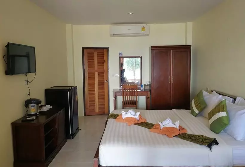 פנסיון Baan Rim Lay