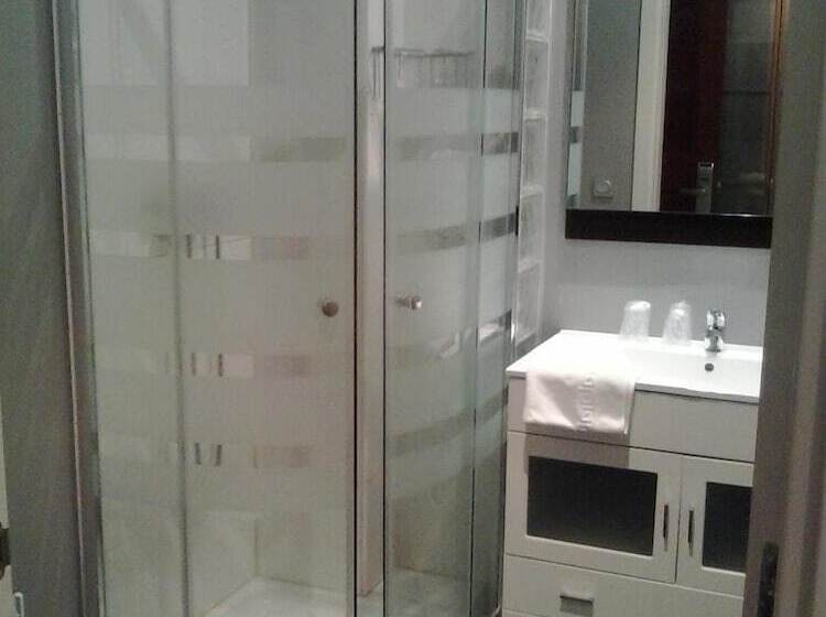 پانسیون Hostal San Sebastian Centro