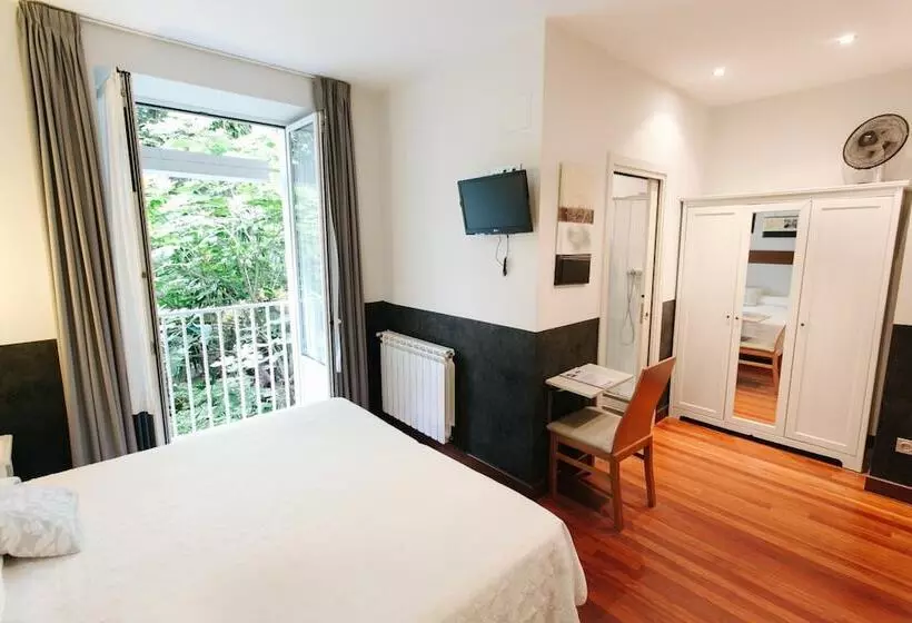Пансион Hostal San Sebastian Centro