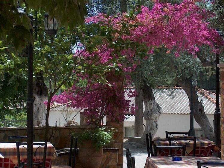 پانسیون Oasis Exclusive