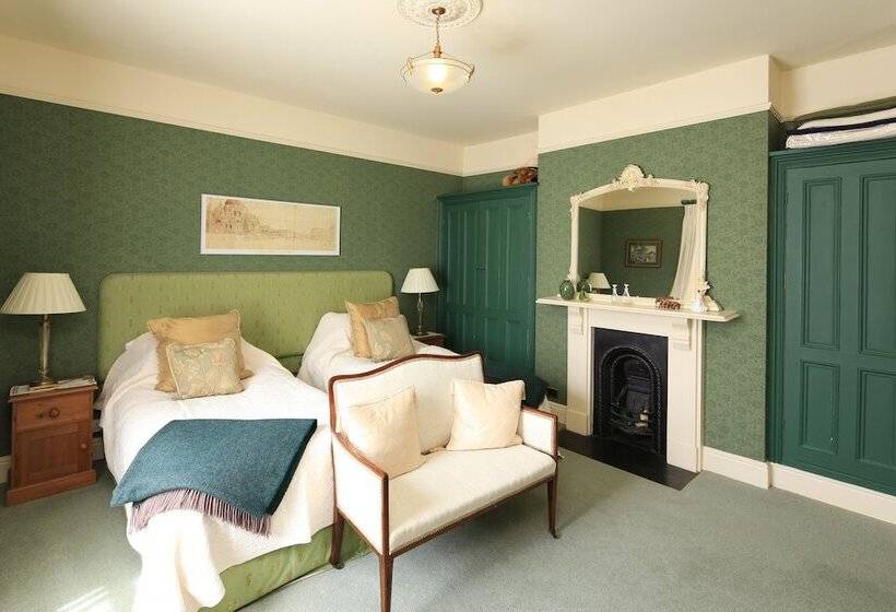 פנסיון The Old Vicarage Dolfor