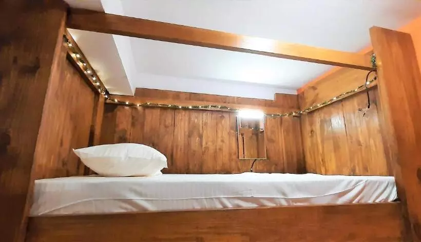 Pensão Wtf My House