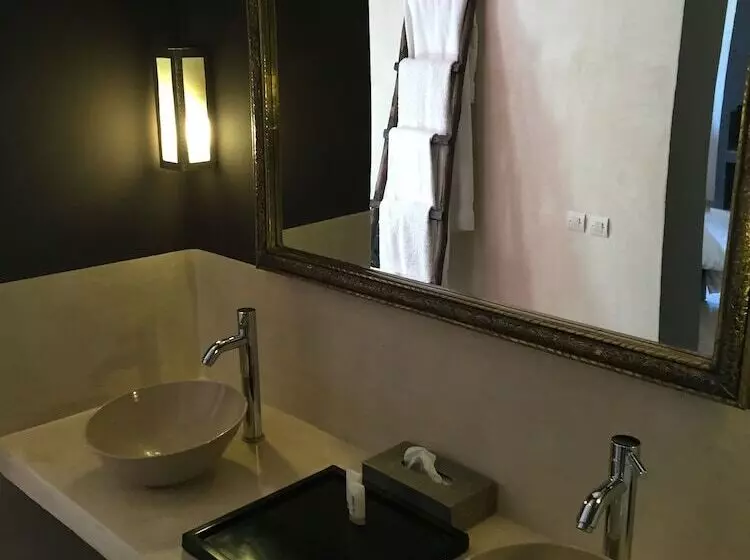 The Capaldi Hotel, Restaurant & Spa