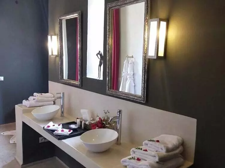 The Capaldi Hotel, Restaurant & Spa