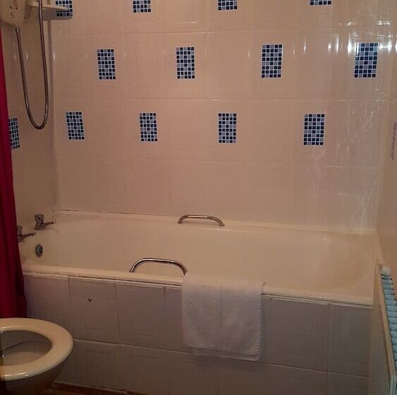 Tony Asga   Sakina Apartment