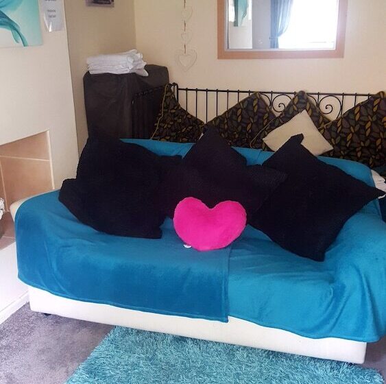 Tony Asga   Sakina Apartment