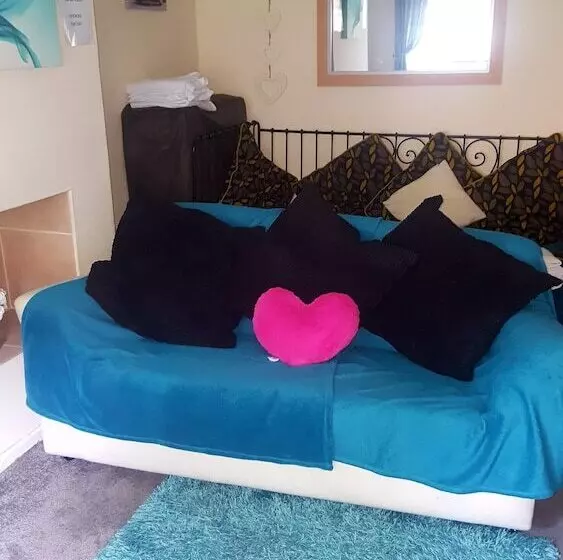 Tony Asga Sakina Apartment