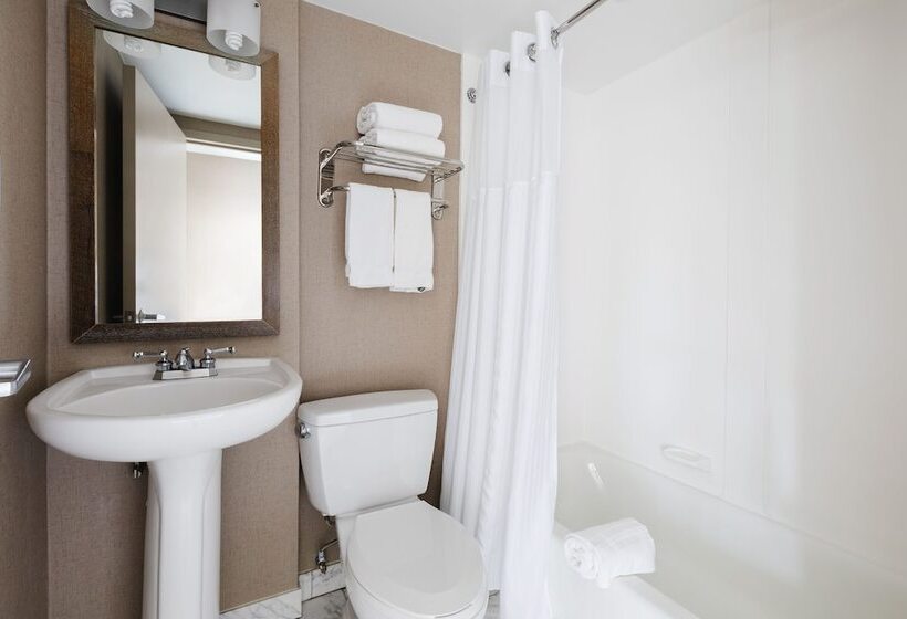 2500 Penn, A Placemakr Experience