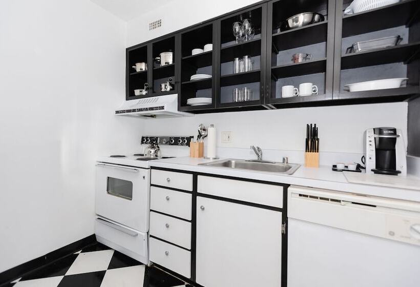 2500 Penn, A Placemakr Experience