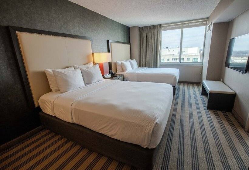 2500 Penn, A Placemakr Experience