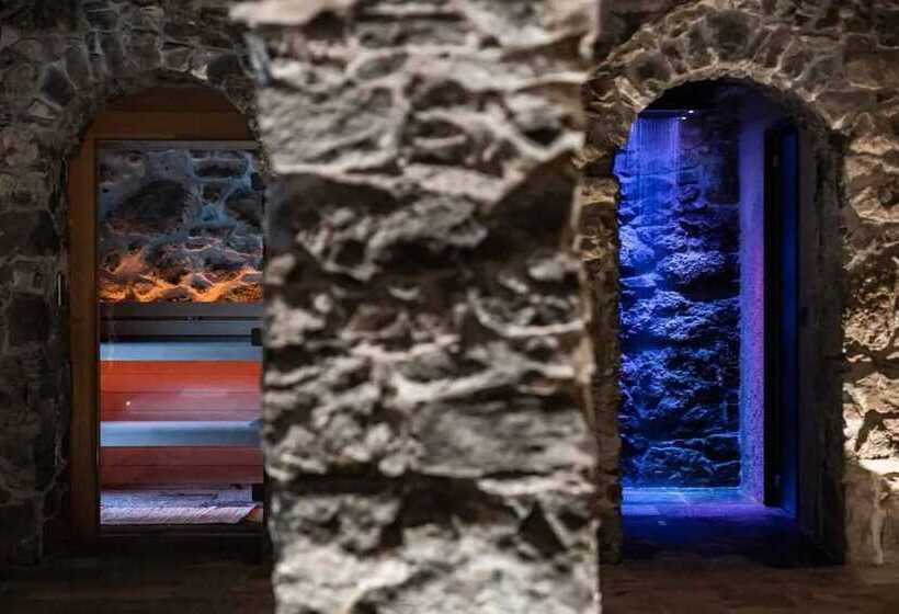 تختخواب و صبحانه Fantastic Chalet