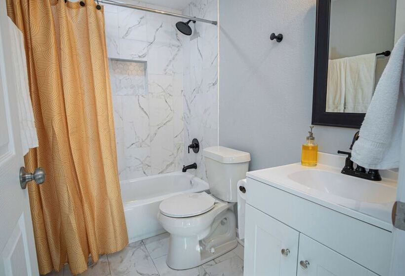 Exceptional 5br So Close To Riverwalk And Downtown