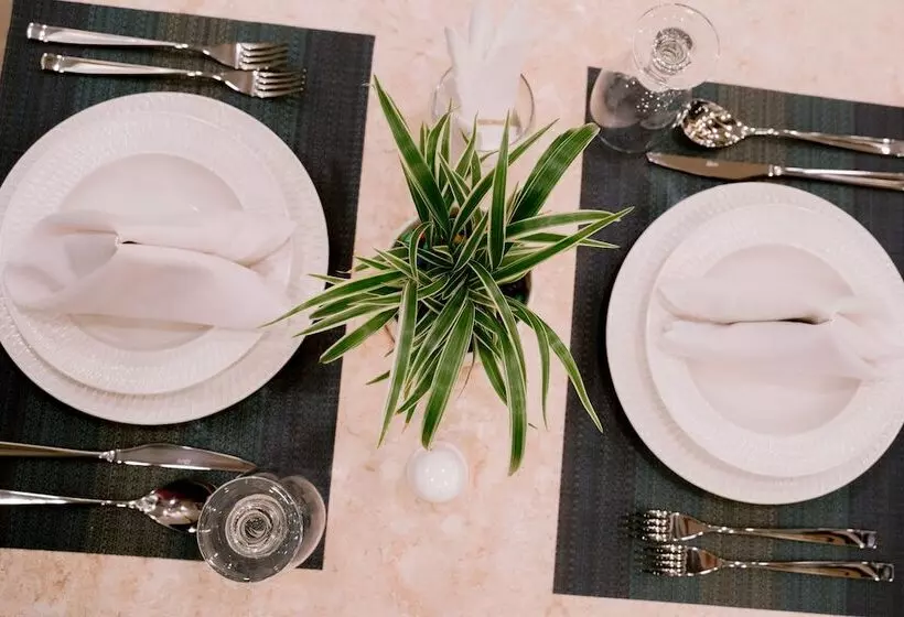 Goldberry Suites And Hotel Cebu