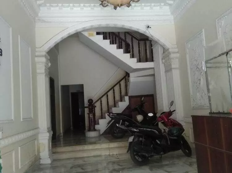Happy Hotel Binh Chanh
