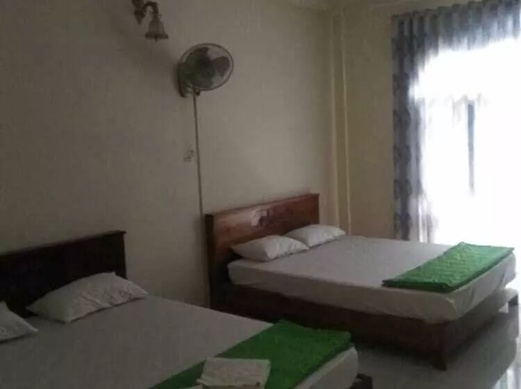 Happy Hotel Binh Chanh