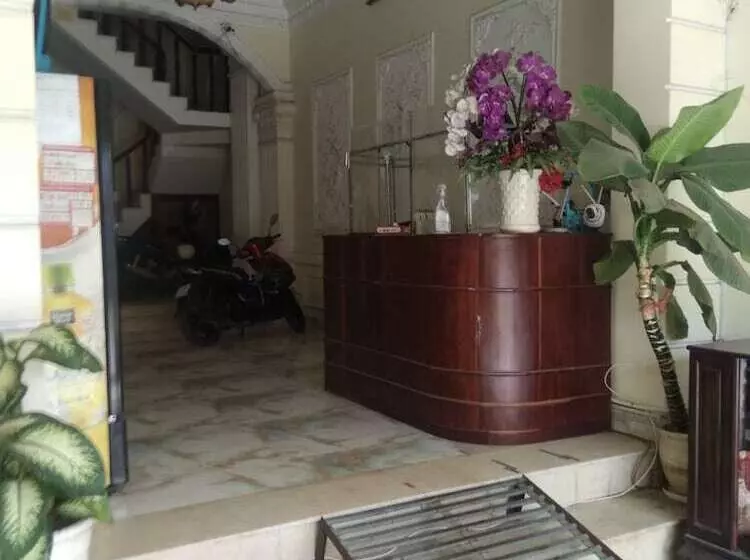 Happy Hotel Binh Chanh