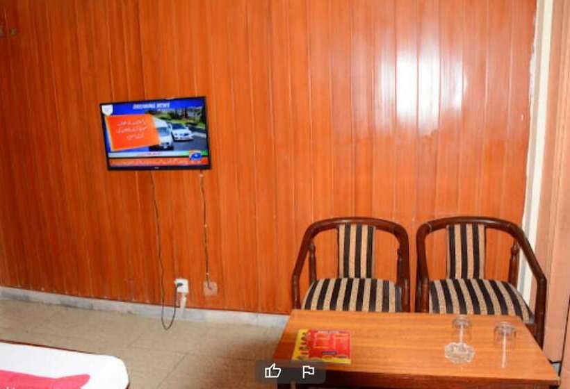 هتل Alpine Faizabad