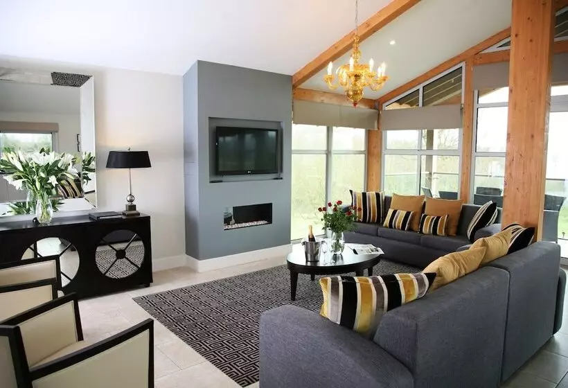 ホテル Apple Tree Lodges