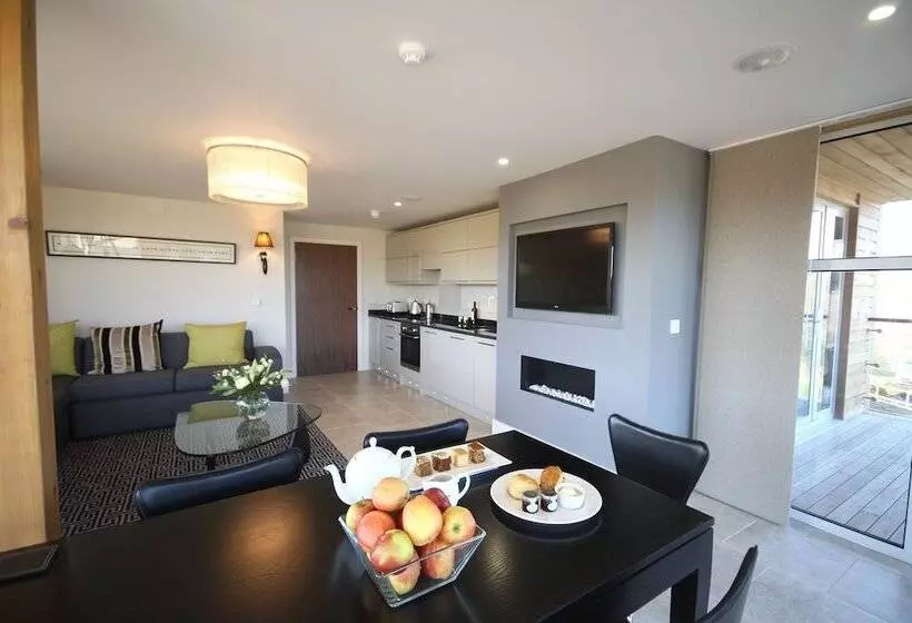 ホテル Apple Tree Lodges